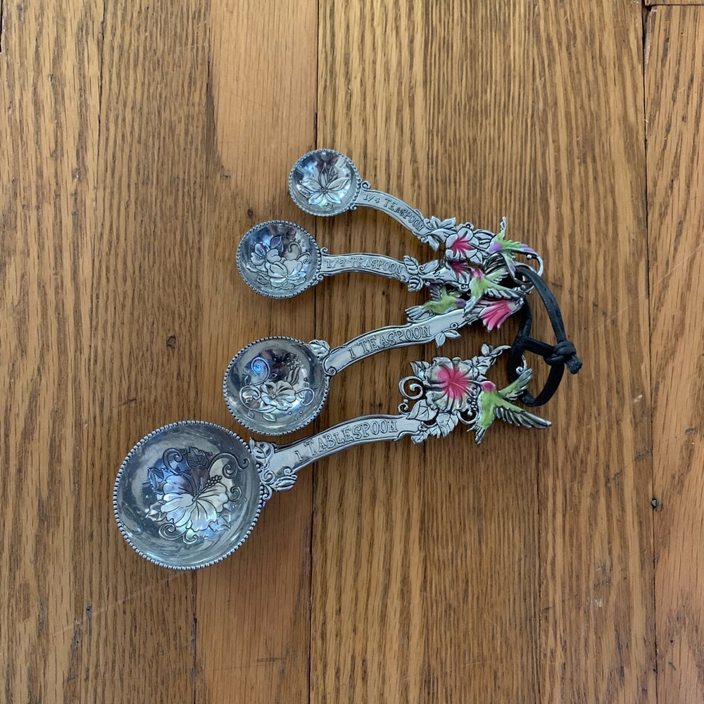 KITCHEN MEASURING SPOONS